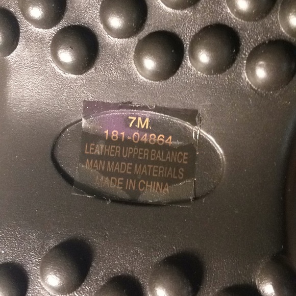 Rare Find!! NWOT Fashion Victim-Tan clogs mules - Picture 4 of 5